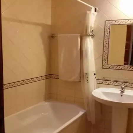 White Bougainvillea House بيت للعطل فوز دو أريلهو