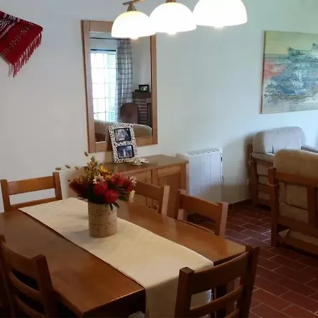 بيت للعطل White Bougainvillea House *